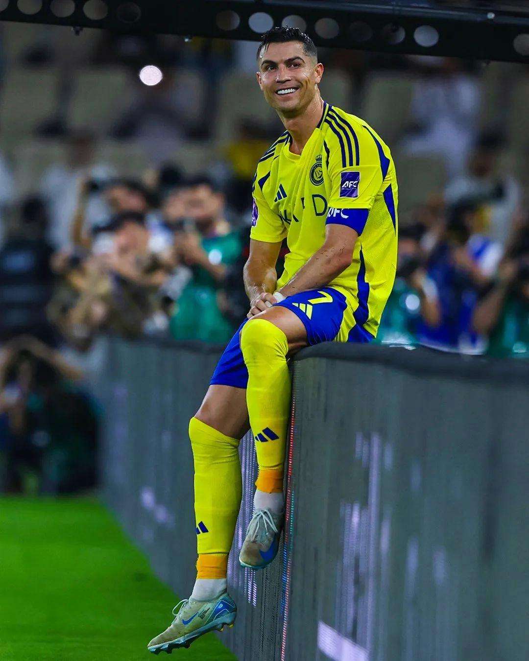 爱游戏-窗口期里尔备战全明星赛，造点机会细节曝光，球迷炸锅，控场能力受关注的简单介绍-爱游戏